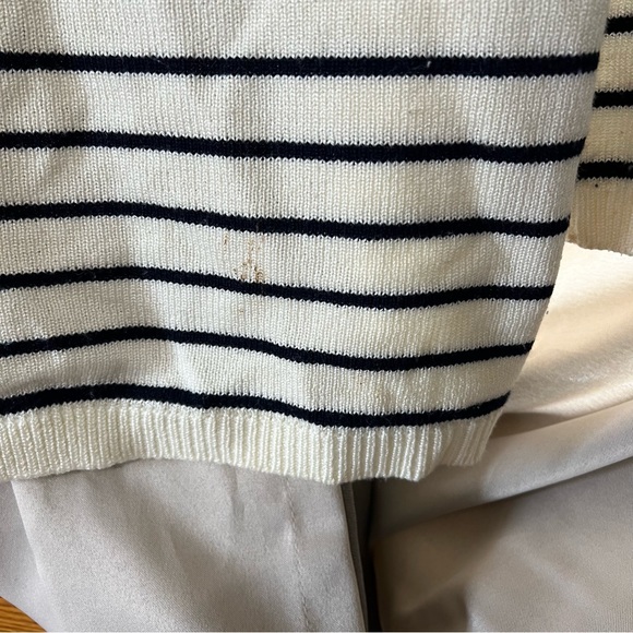 Women's Vintage 80's Alfred Dunner Navy and Cream Striped Cardigan - Picture 7 of 9